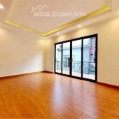 BÁN NHÀ NGUYỄN VĂN CỪ- GIA THỤY 5 TẦNG MỚI ĐẸP LONG LANH VÔ CÙNG THOÁNG SÁNG 44M GIÁ CHÀO NHỈNH 3 TỶ